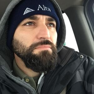 Meet your Posher, Moises